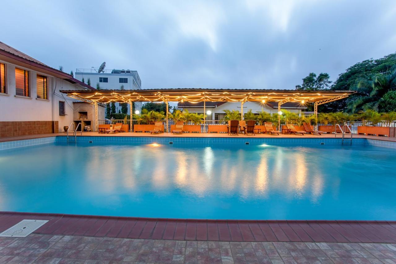 The Congress Hotel Accra Exteriör bild