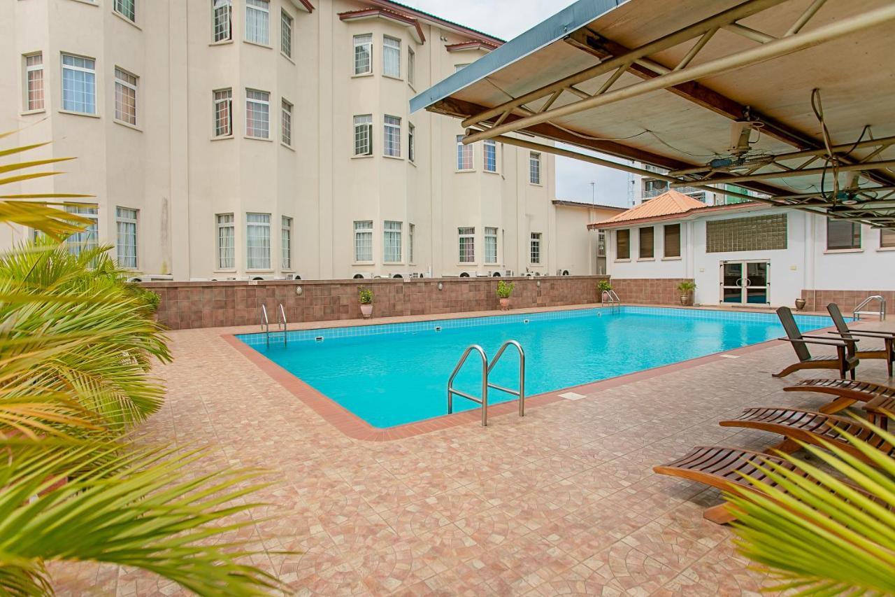 The Congress Hotel Accra Exteriör bild